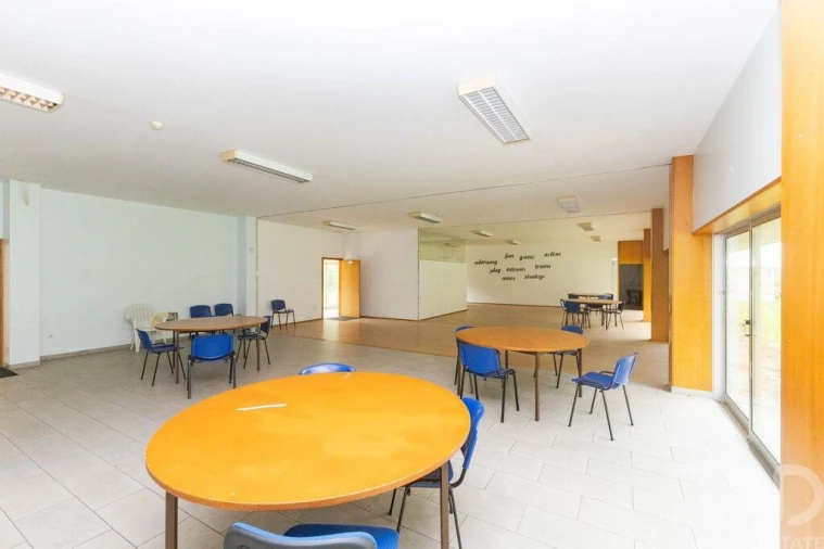 Prédio para Venda em Arvore Foto 11