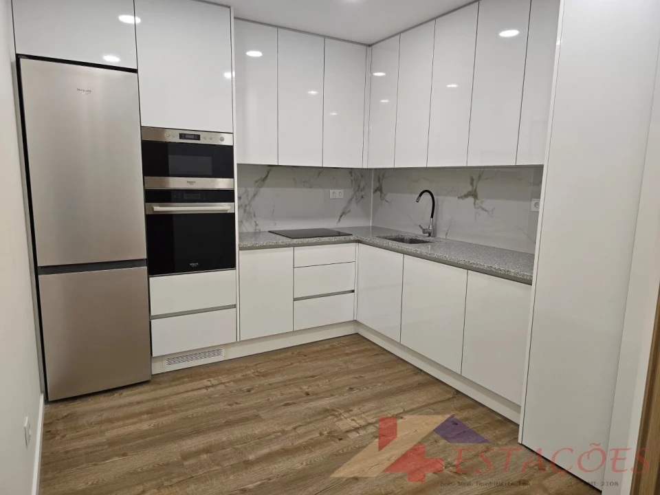 Apartamento T1 para Venda em Pombal Foto 2