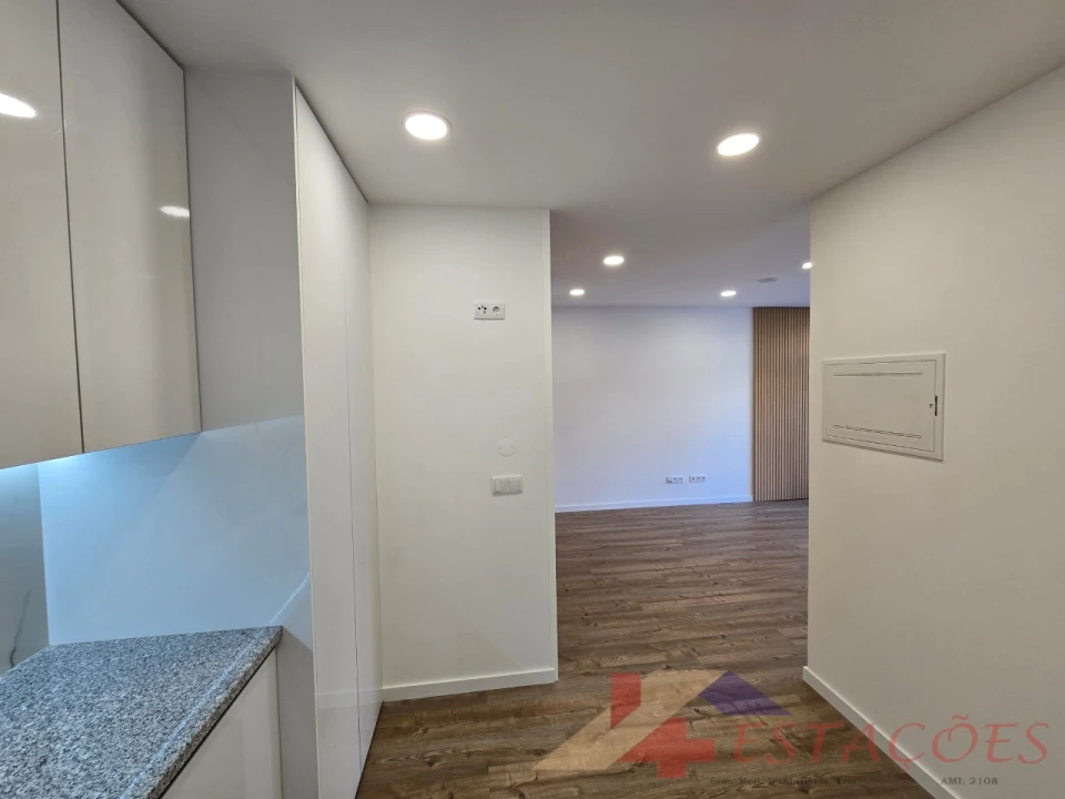 Apartamento T1 para Venda em Pombal Foto 6