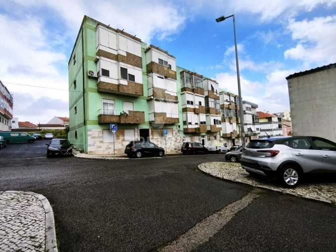 Apartamento T2 para Venda em Alfragide