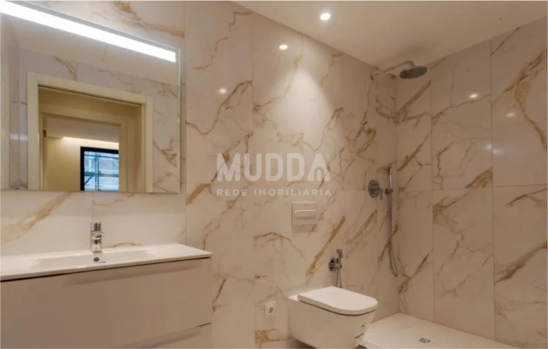 Apartamento T1 para Venda em Requeixo, Nossa Senhora de Fátima e Nariz Foto 8
