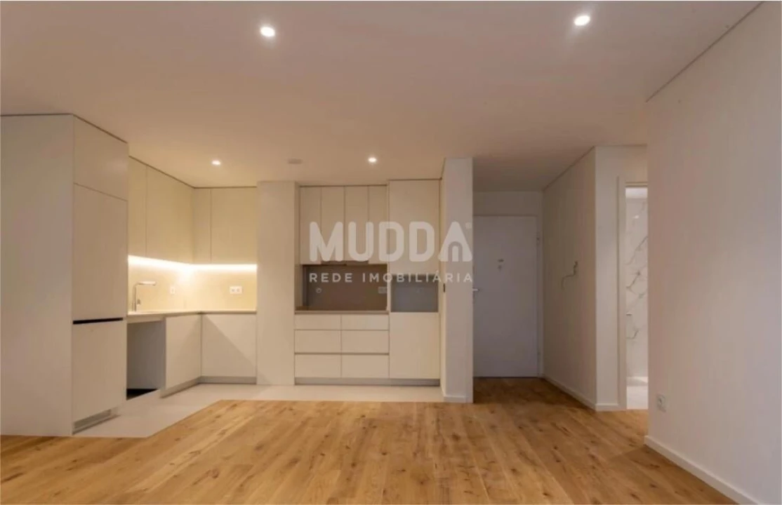 Apartamento T1 para Venda em Requeixo, Nossa Senhora de Fátima e Nariz Foto 3