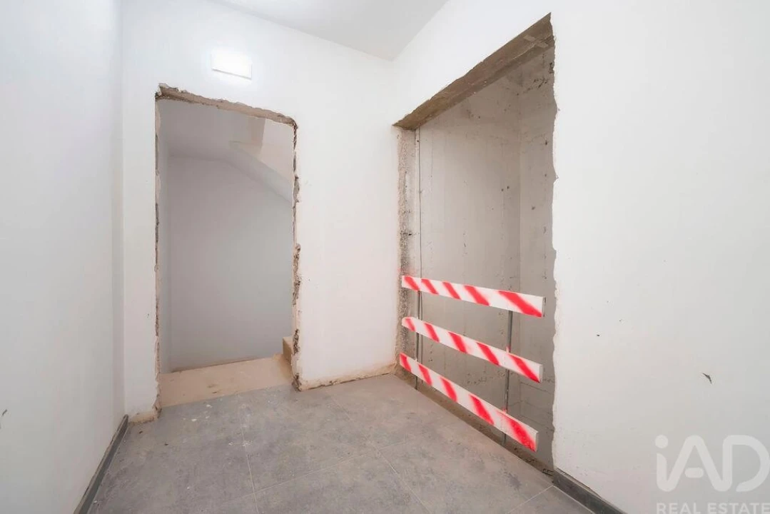 Apartamento T3 para Venda em São Brás de Alportel Foto 30