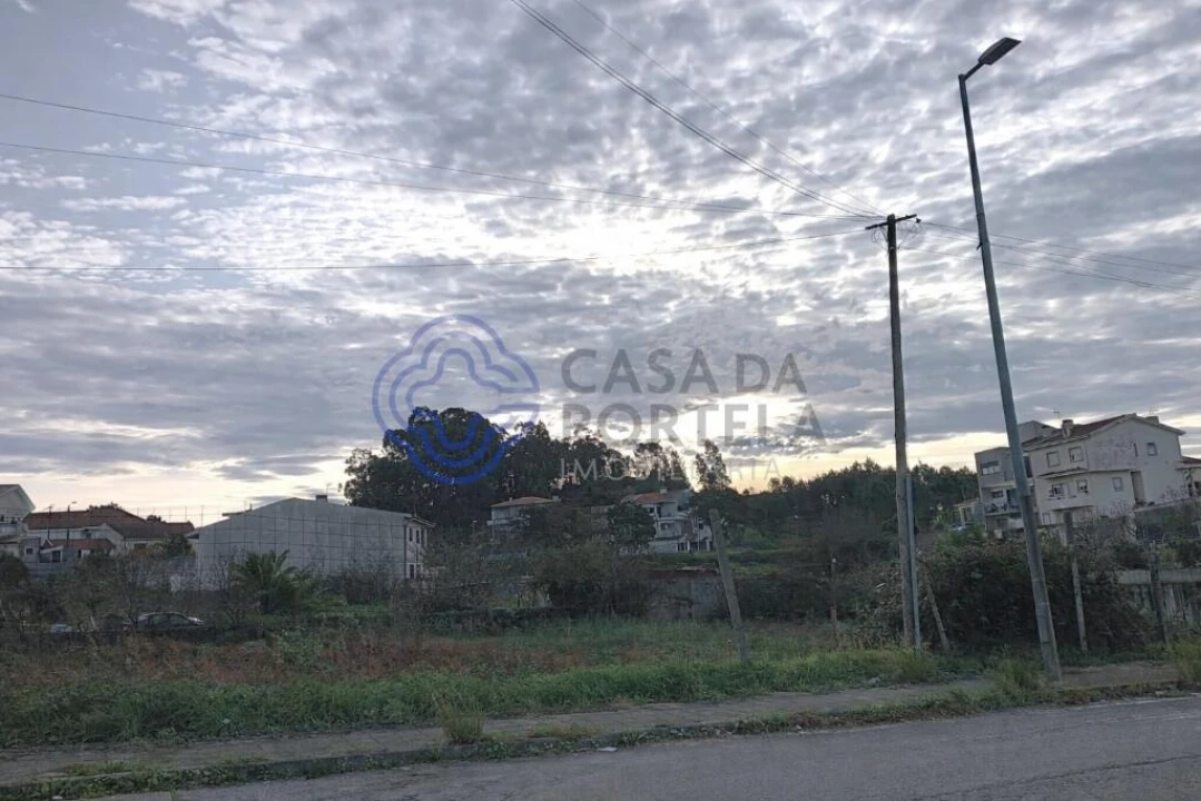 Terreno para Venda em Campo e Sobrado Foto 2