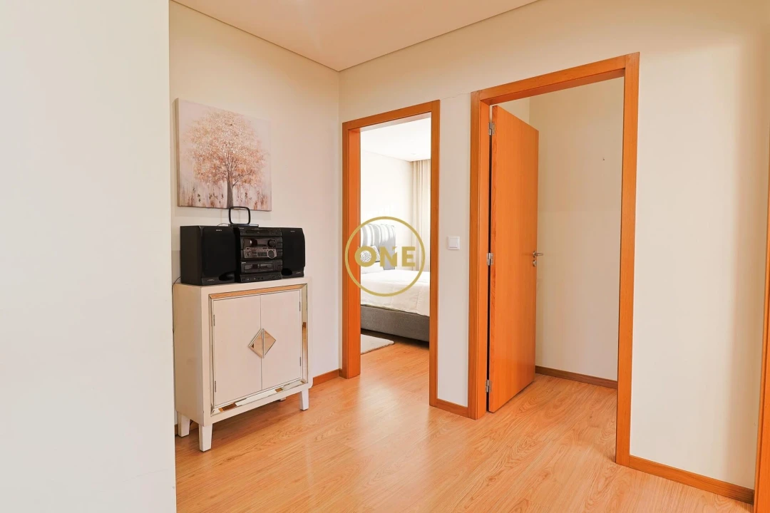 Moradia T4 para Venda em Carreira e Fonte Coberta Foto 8