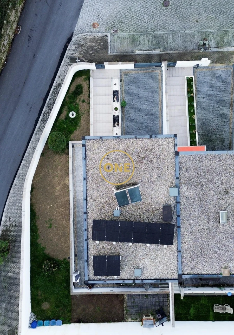 Moradia T4 para Venda em Carreira e Fonte Coberta Foto 28