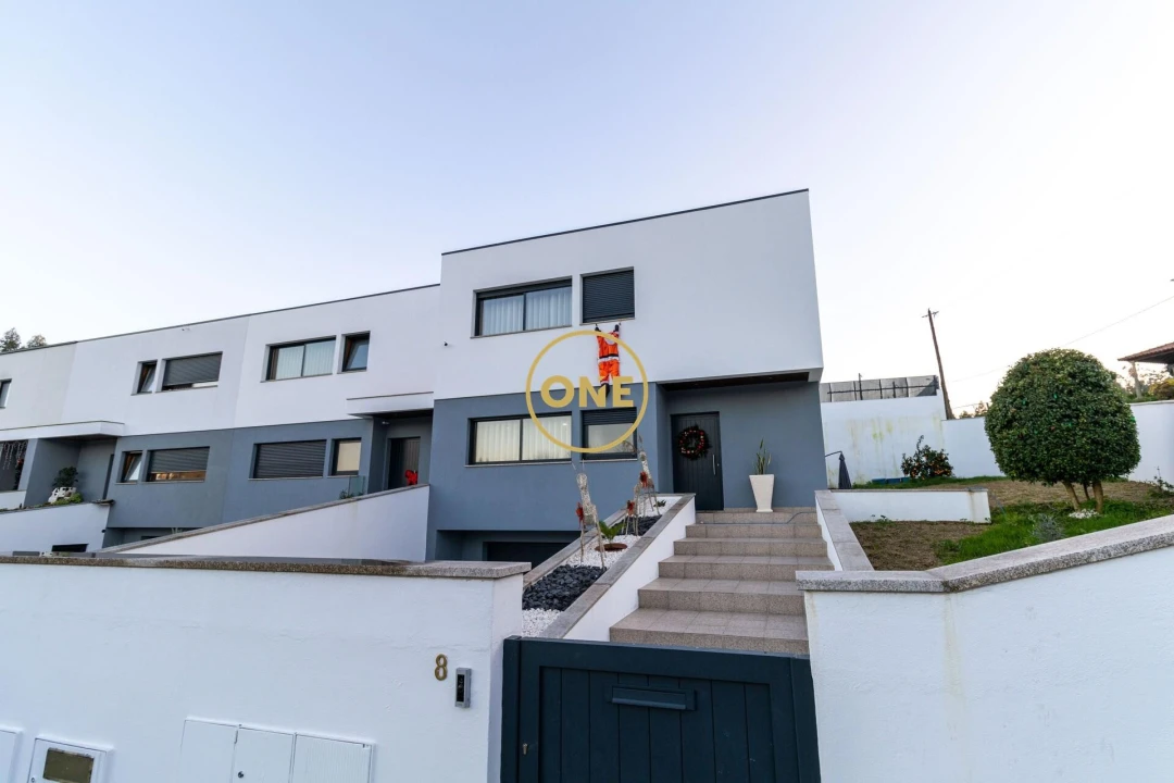 Moradia T4 para Venda em Carreira e Fonte Coberta Foto 27