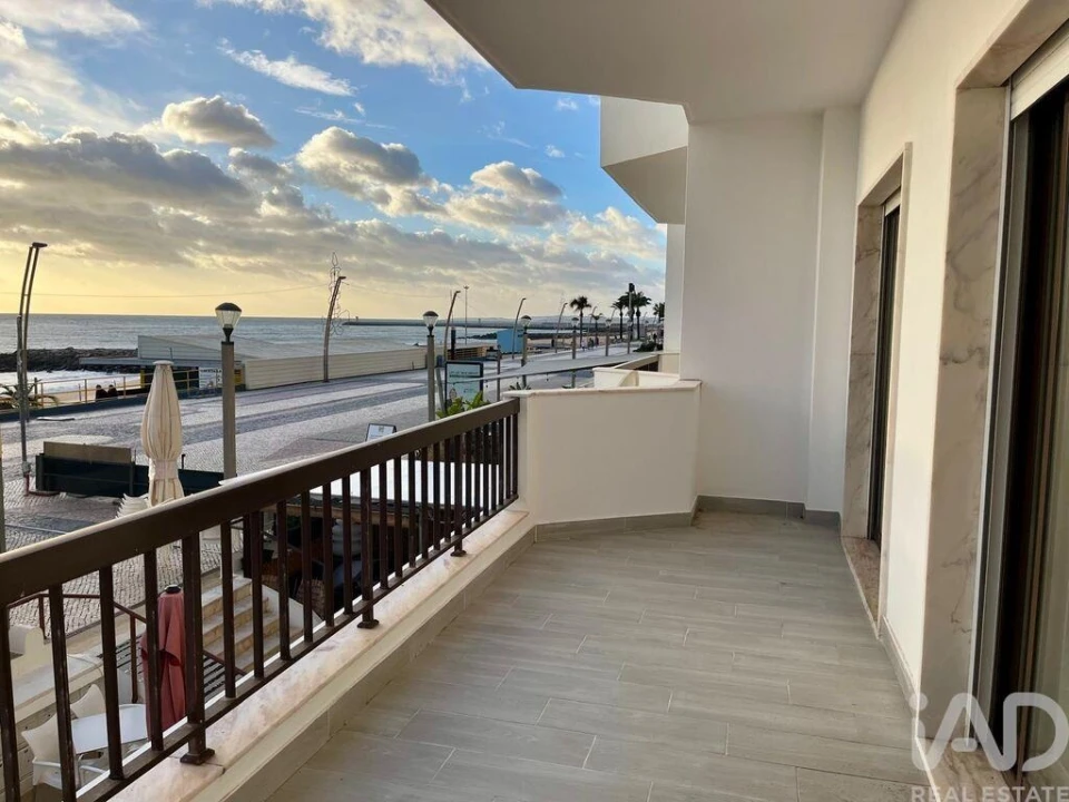 Apartamento T3 para Venda em Quarteira Foto 4
