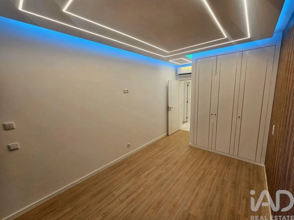 Apartamento T3 para Venda em Quarteira Foto 26