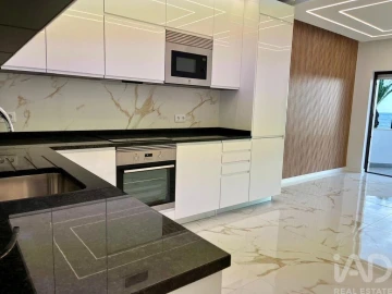 Apartamento T3 para Venda em Quarteira