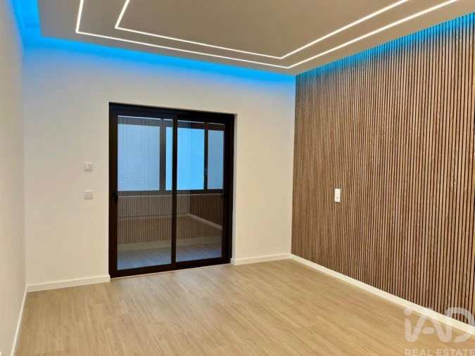 Apartamento T3 para Venda em Quarteira Foto 18