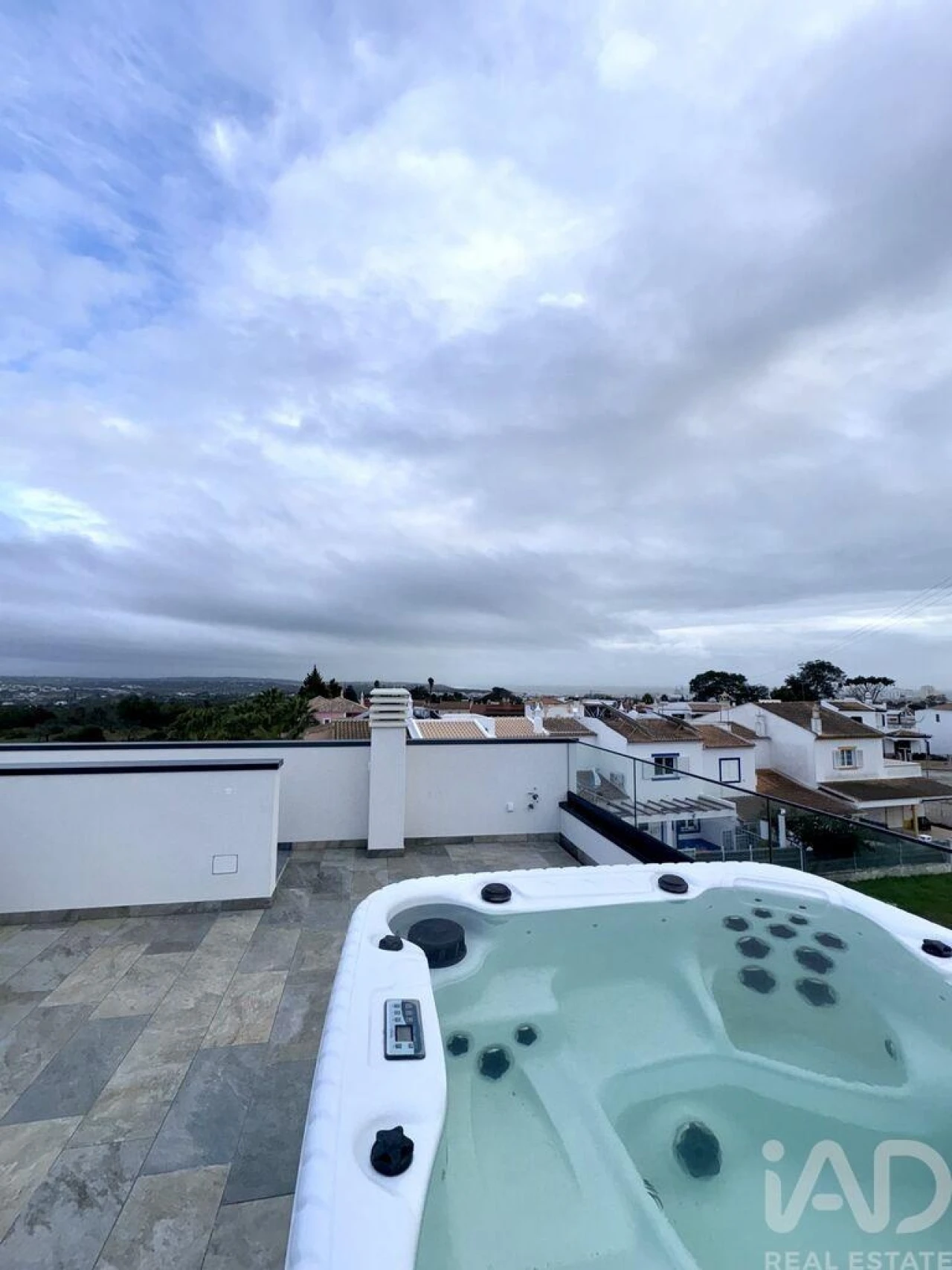 Moradia T3 para Venda em Armação de Pera Foto 8