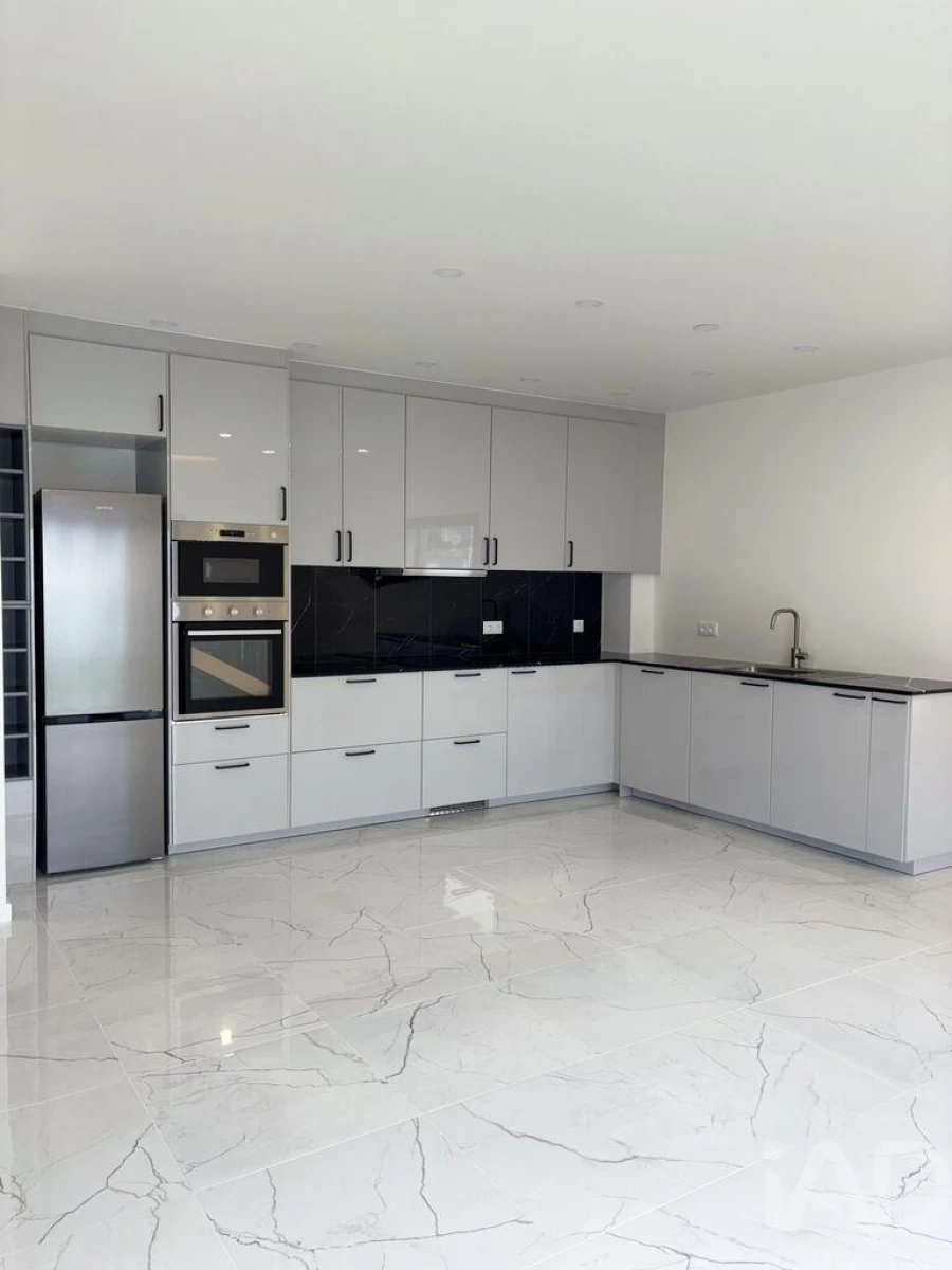 Moradia T3 para Venda em Armação de Pera Foto 5