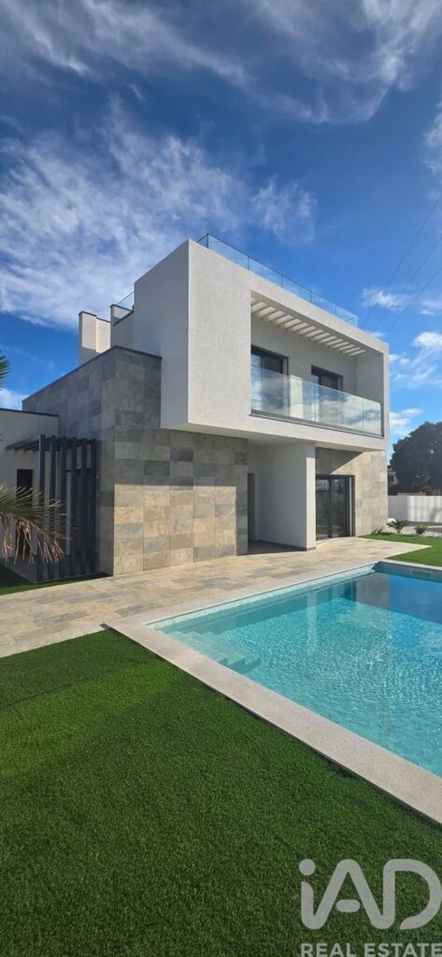 Moradia T3 para Venda em Armação de Pera Foto 4