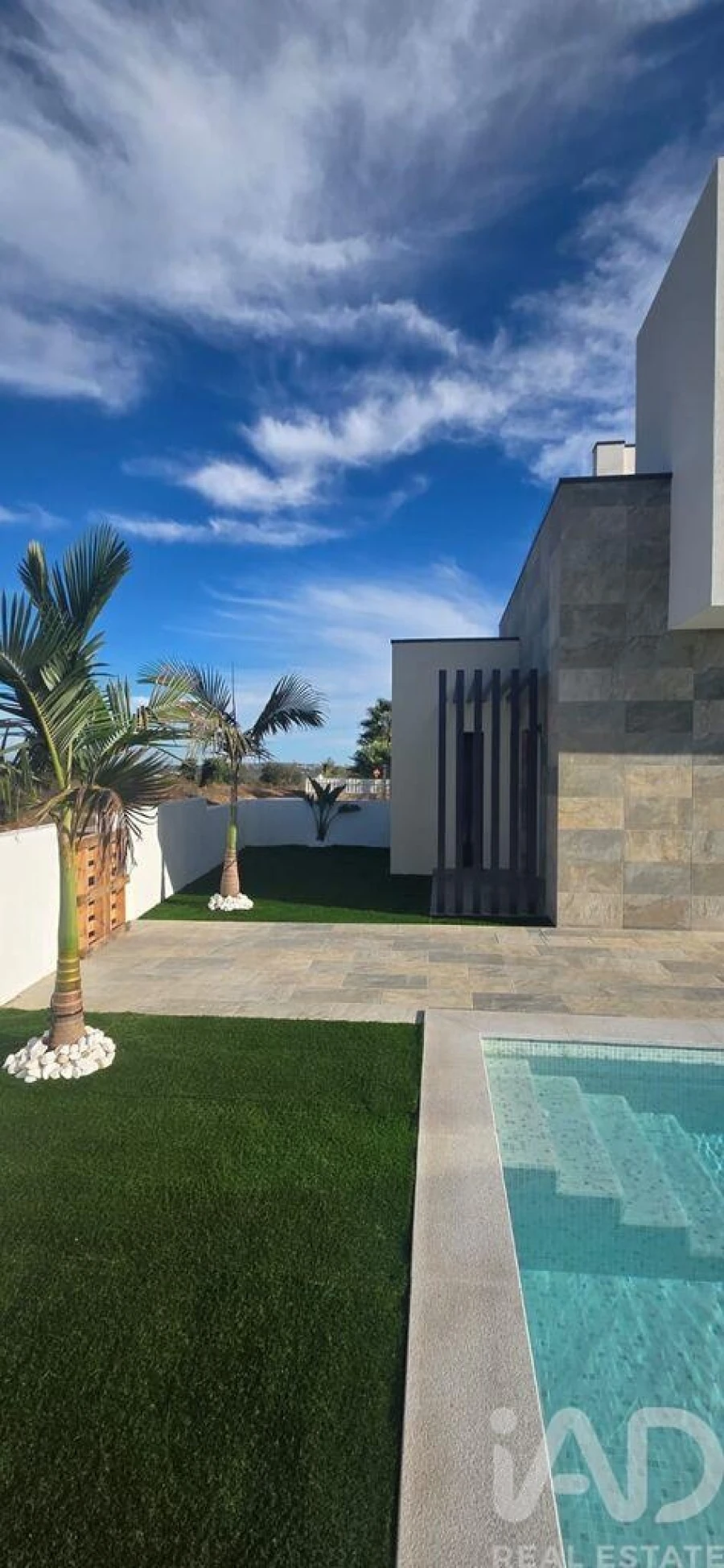 Moradia T3 para Venda em Armação de Pera Foto 1