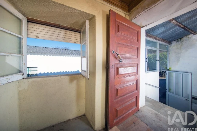 Moradia T2 para Venda em Lousã e Vilarinho Foto 2