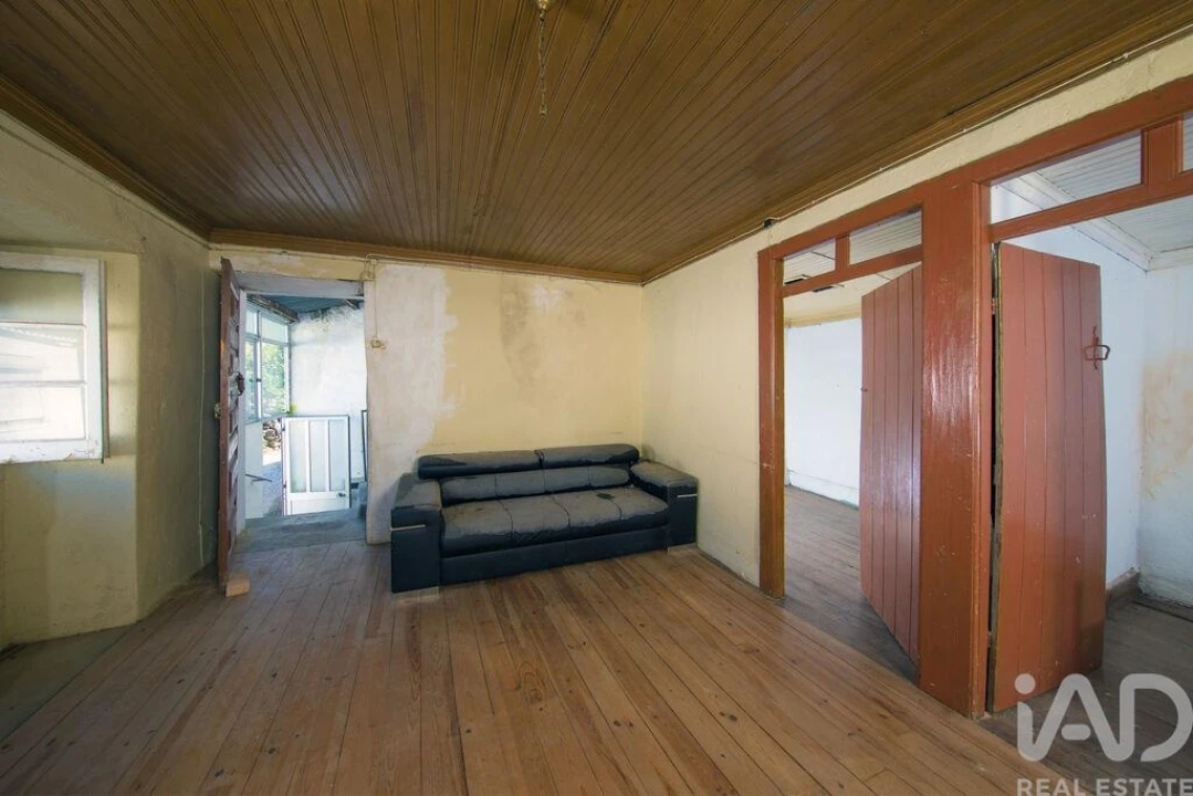 Moradia T2 para Venda em Lousã e Vilarinho Foto 3