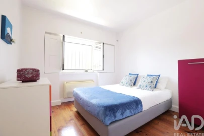 Moradia T4 para Venda em Campolide