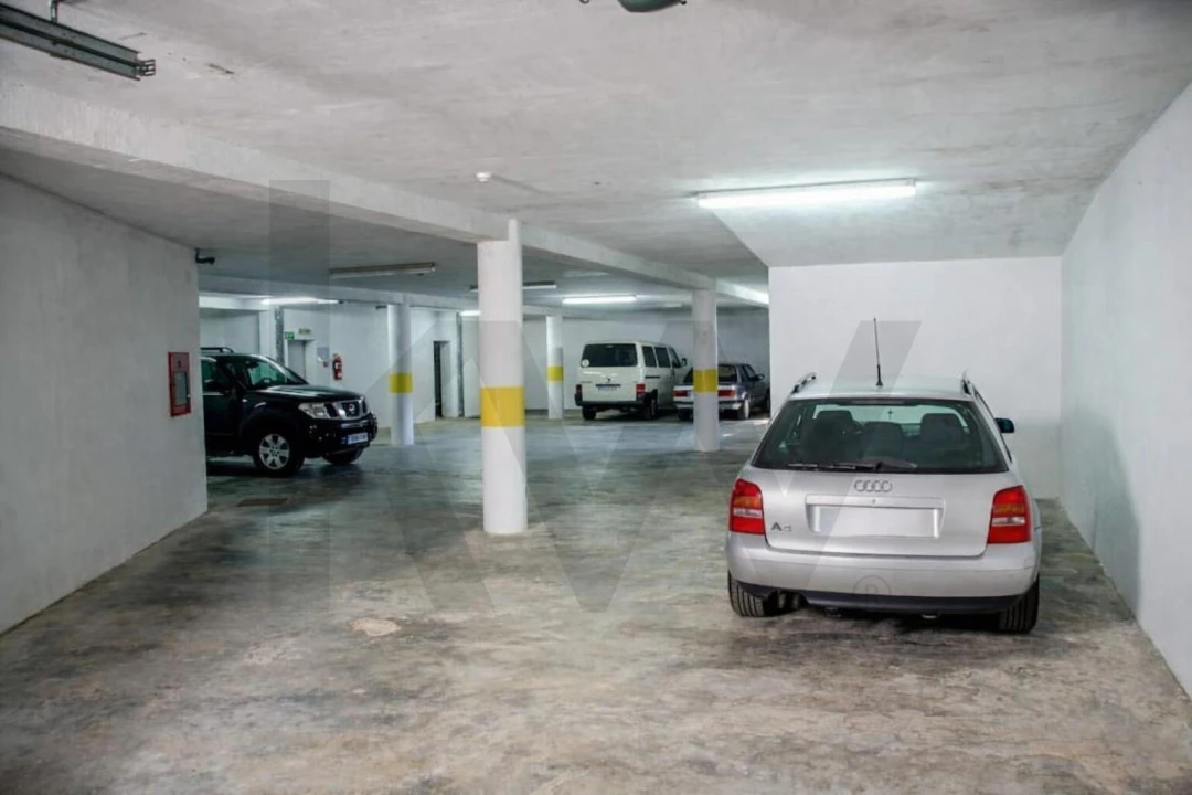 Moradia T9 para Venda em Bemposta Foto 18