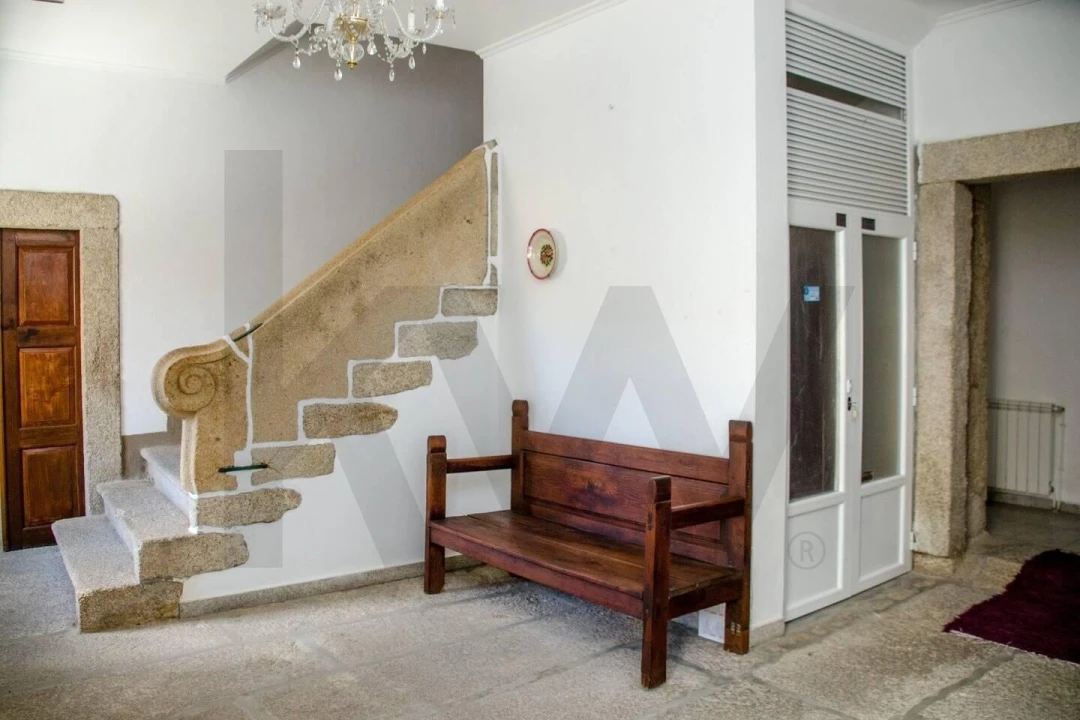 Moradia T9 para Venda em Bemposta Foto 6