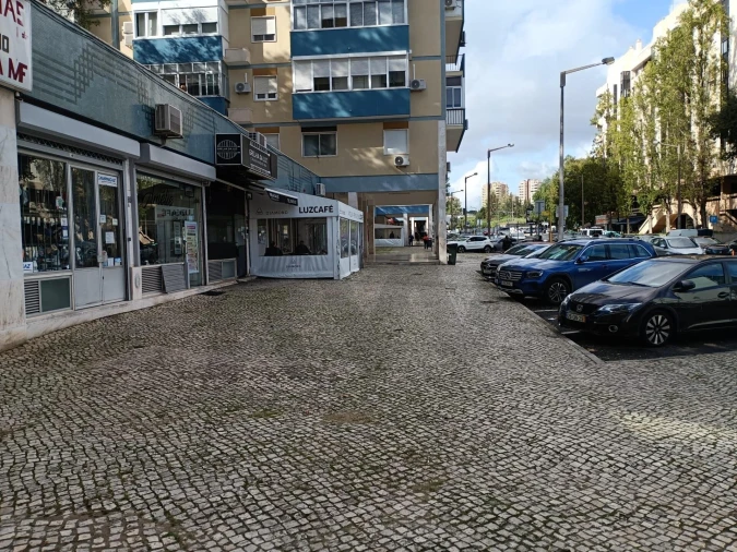 Loja para Venda em São Domingos de Benfica Foto 3