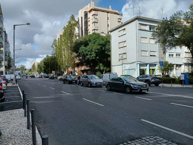 Loja para Venda em São Domingos de Benfica Foto 4