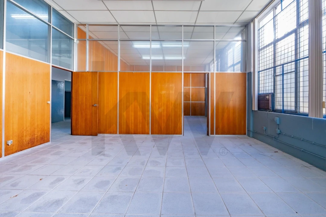 Armazém para Venda em Santa Iria de Azoia, São João da Talha e Bobadela Foto 21