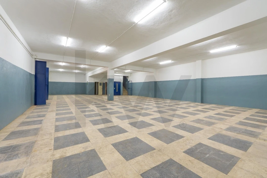 Armazém para Venda em Santa Iria de Azoia, São João da Talha e Bobadela Foto 44