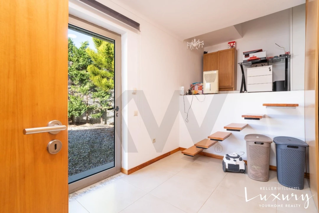 Moradia T4 para Venda em Buarcos Foto 18