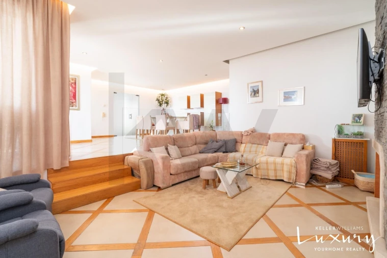 Moradia T4 para Venda em Buarcos Foto 6