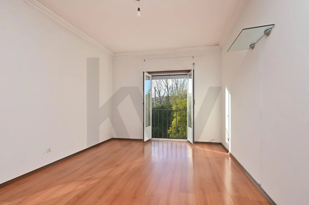 Apartamento T2 para Venda em Azueira e Sobral da Abelheira Foto 9