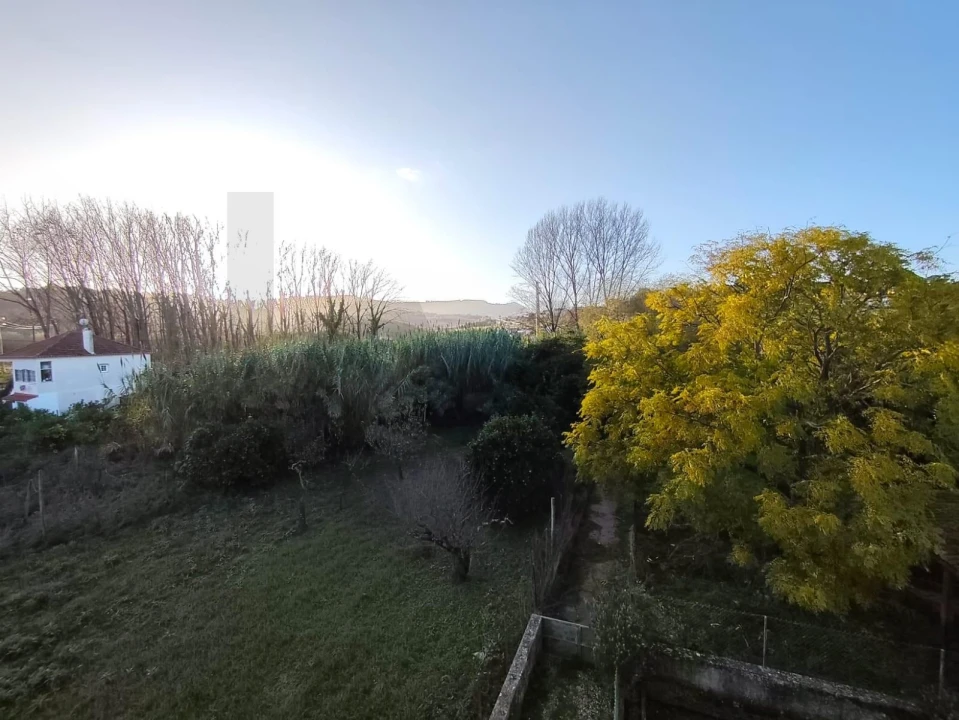 Apartamento T2 para Venda em Azueira e Sobral da Abelheira Foto 38