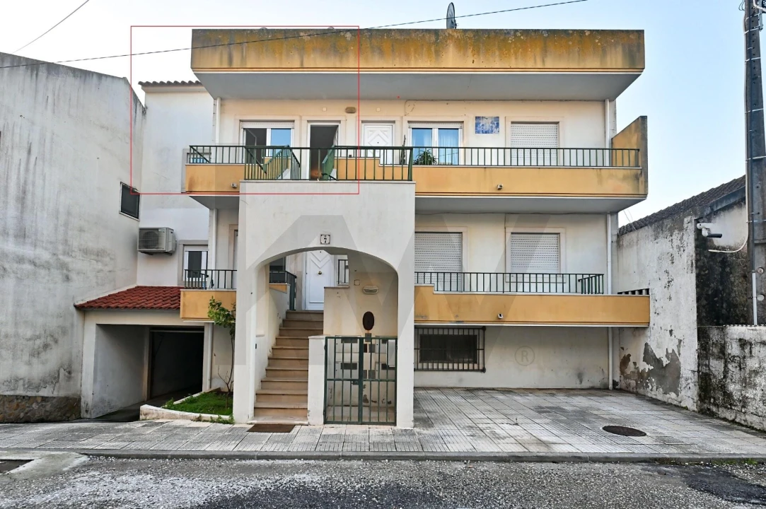 Apartamento T2 para Venda em Azueira e Sobral da Abelheira Foto 2