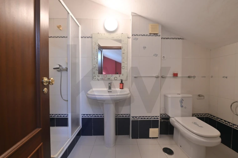 Apartamento T2 para Venda em Azueira e Sobral da Abelheira Foto 28