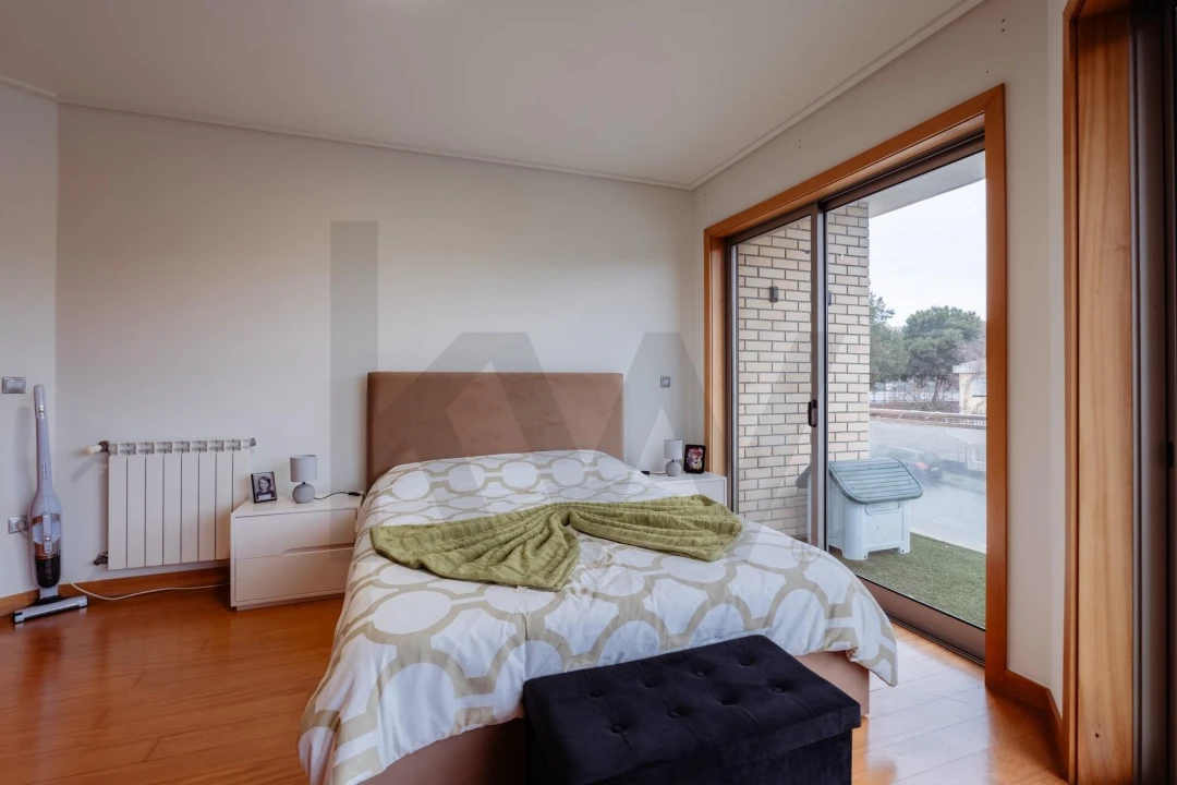 Apartamento T4 para Venda em Santa Maria da Feira, Travanca, Sanfins e Espargo Foto 13