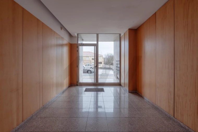 Apartamento T4 para Venda em Santa Maria da Feira, Travanca, Sanfins e Espargo Foto 18