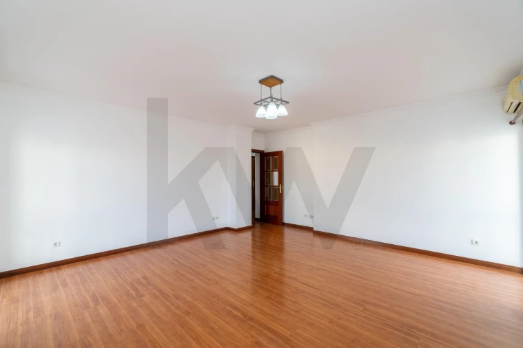 Apartamento T3 para Venda em Vila Real de Santo Antonio Foto 8