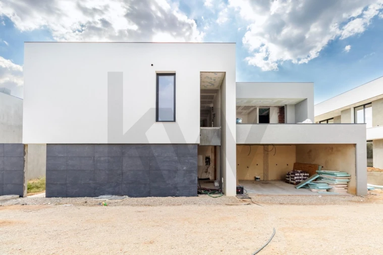 Moradia T5 para Venda em Loures Foto 3