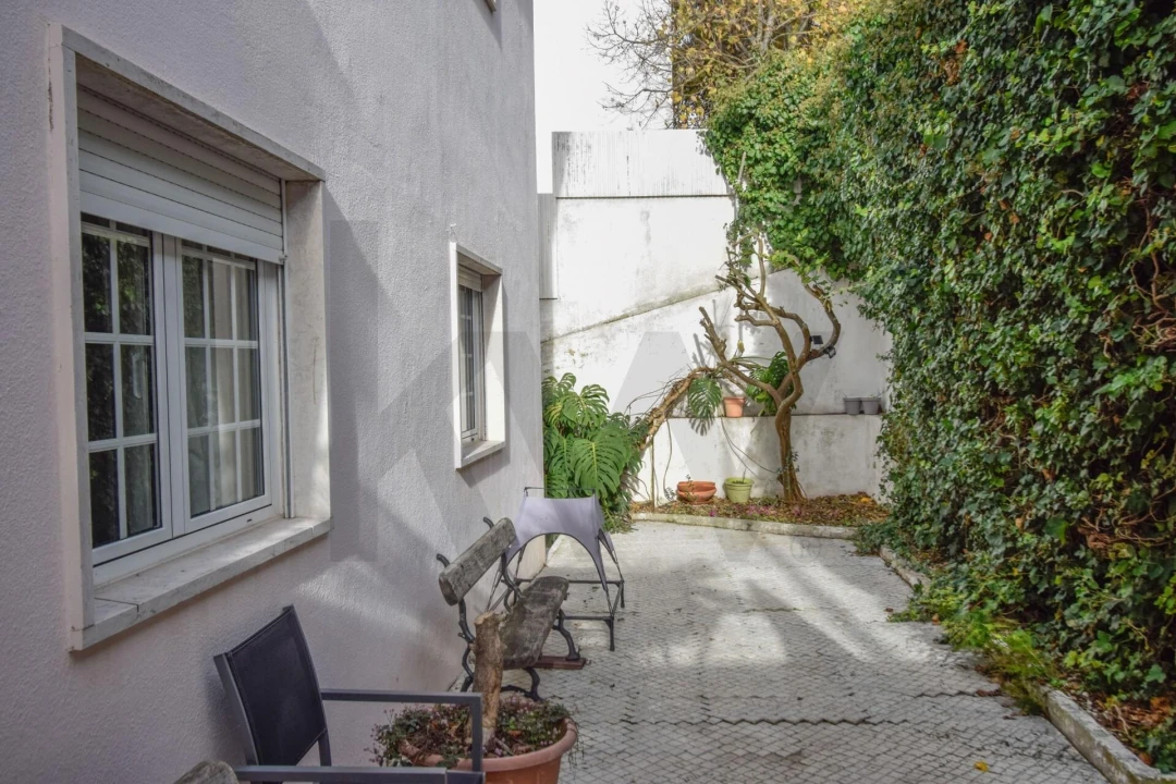 Moradia T6 para Venda em São Domingos de Rana Foto 51