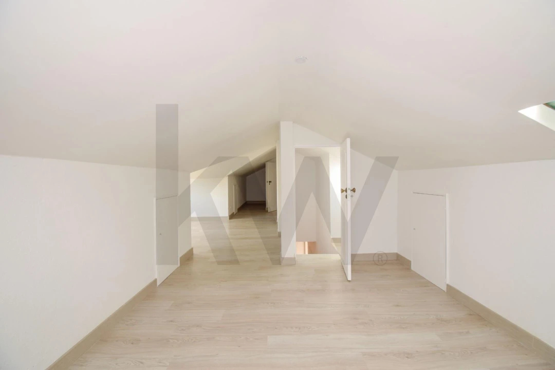 Moradia T6 para Venda em São Domingos de Rana Foto 55