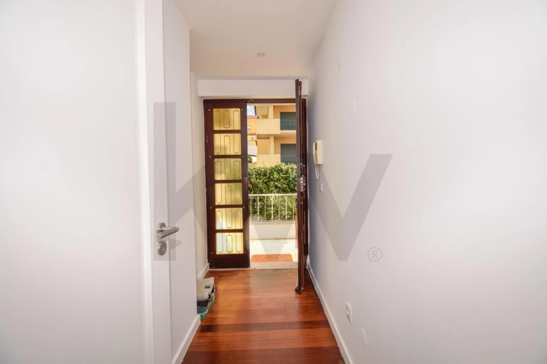 Moradia T6 para Venda em São Domingos de Rana Foto 5