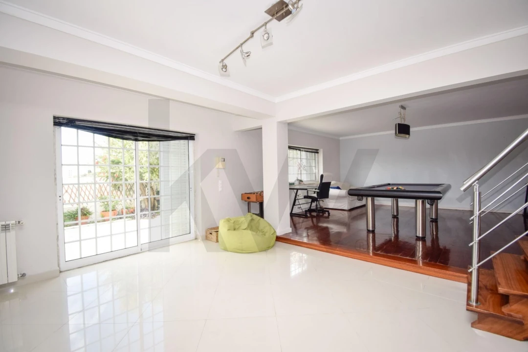 Moradia T6 para Venda em São Domingos de Rana Foto 43