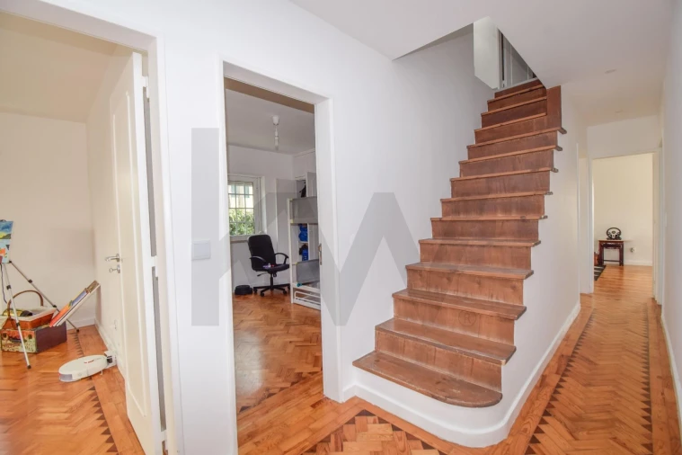 Moradia T6 para Venda em São Domingos de Rana Foto 38