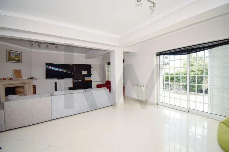 Moradia T6 para Venda em São Domingos de Rana Foto 46