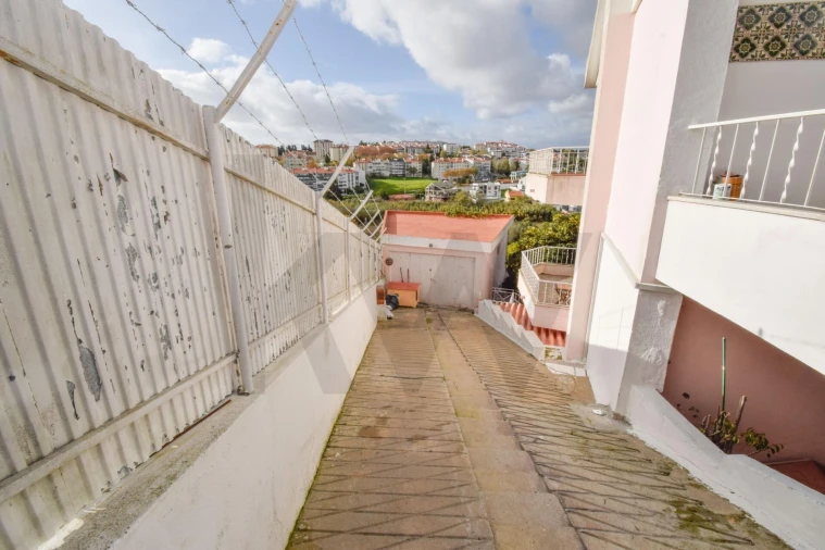 Moradia T6 para Venda em São Domingos de Rana Foto 53