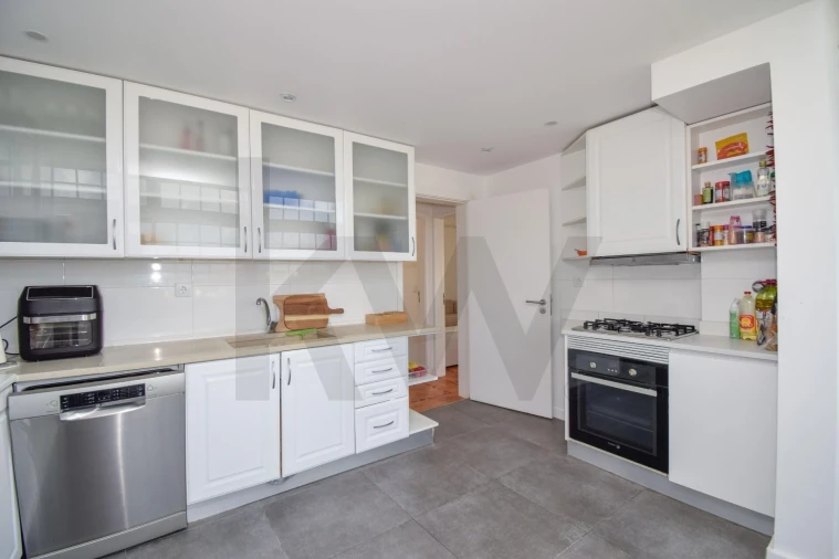 Moradia T6 para Venda em São Domingos de Rana Foto 32