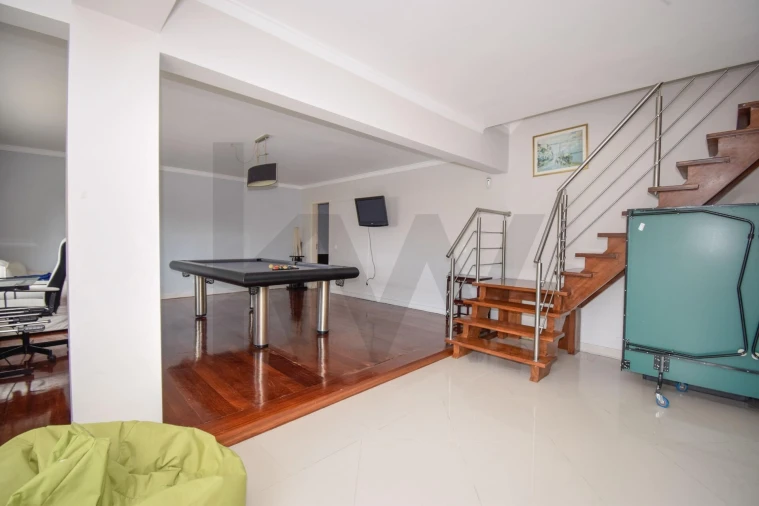 Moradia T6 para Venda em São Domingos de Rana Foto 44