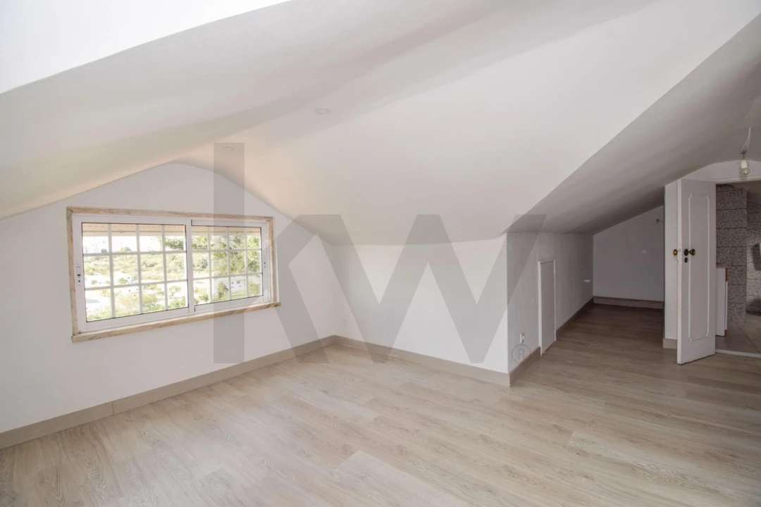 Moradia T6 para Venda em São Domingos de Rana Foto 56