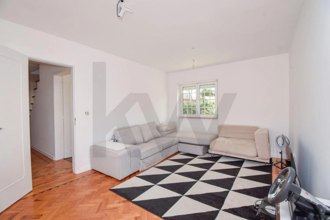 Moradia T6 para Venda em São Domingos de Rana Foto 29