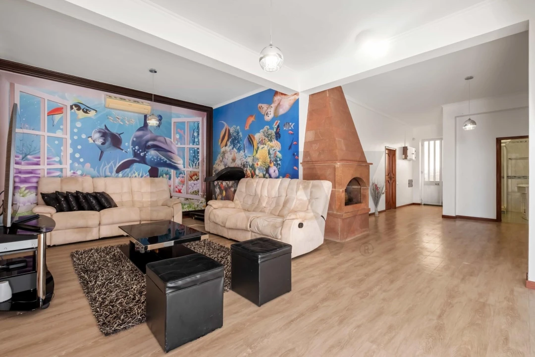 Moradia T4 para Venda em Camara de Lobos Foto 37